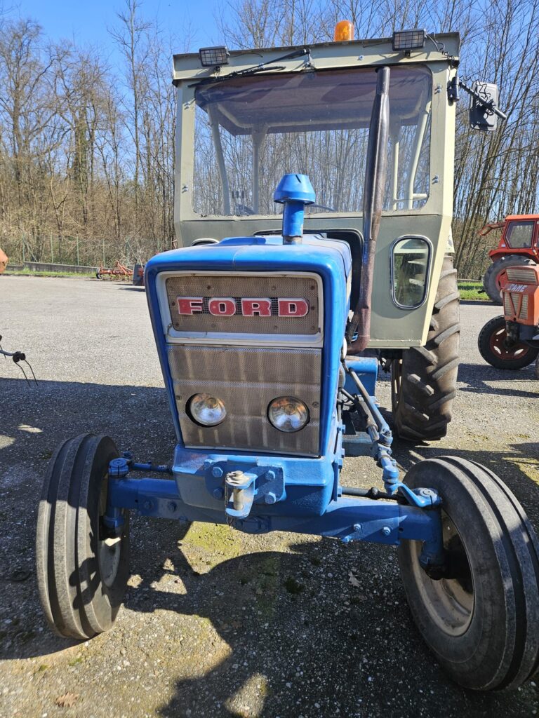 TRATTORE FORD 5000